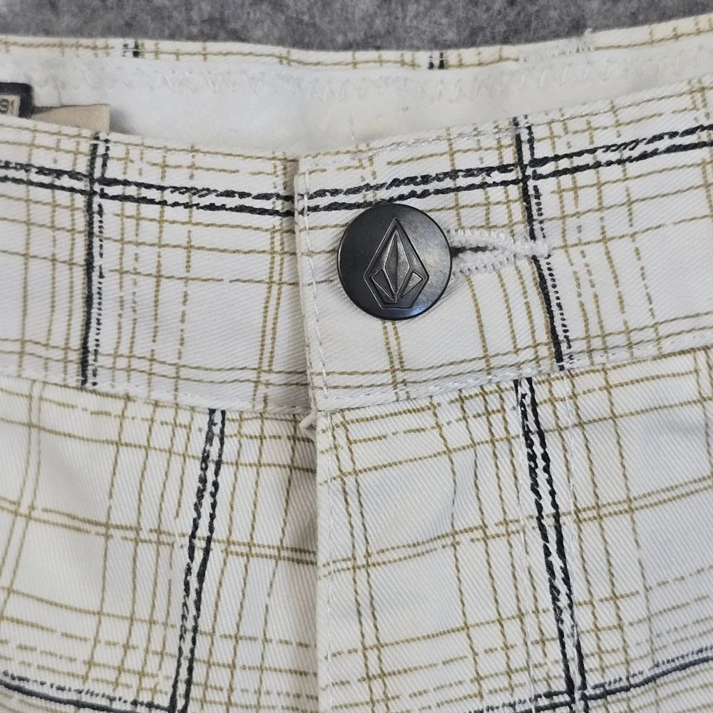 Volcom Vmonty Shorts Mens 38 White Plaid Regular Fit Skate Chino Short